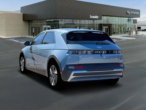 New 2026 Hyundai Ioniq 5 SEL RWD image 5