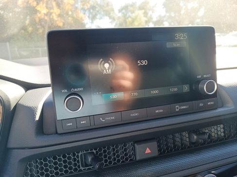 Used 2025 Honda CR-V LX image 15