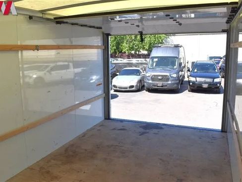 Used 2022 Ford E-350 and Econoline 350 Super Duty RWD image 25
