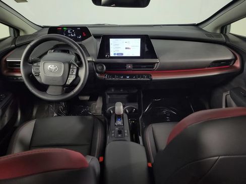 Used 2026 Toyota Prius Plug-In Hybrid FWD image 25