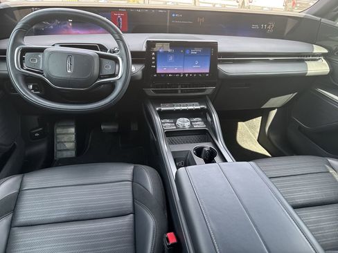 Used 2024 Lincoln Nautilus Reserve w/ Jet Appearance Package (87T) image 22