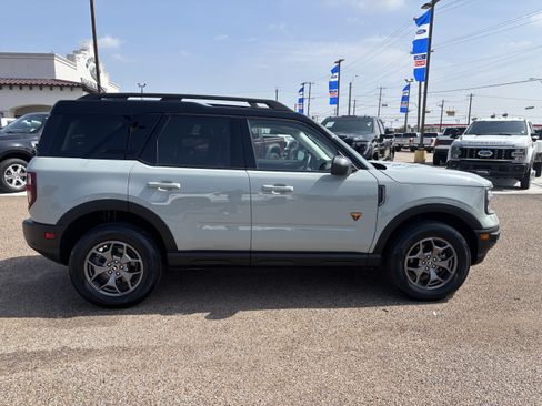 Certified 2023 Ford Bronco Sport Badlands w/ Premium Package AWD/4WD image 4