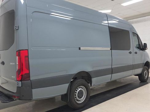 Used 2024 Mercedes-Benz Sprinter 2500 w/ Parking Package image 7