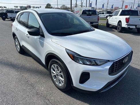 New 2025 Ford Escape Active image 3