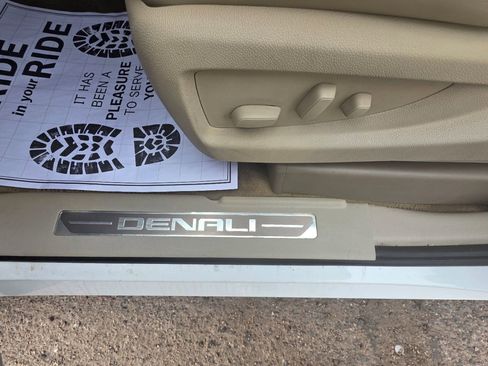 Used 2015 GMC Yukon XL Denali w/ Touring Package image 38