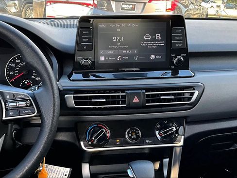 Used 2023 Kia Seltos LX image 6