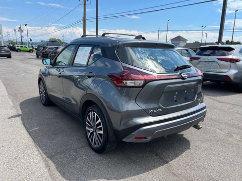 Used 2023 Nissan Kicks SV w/ Exterior Package FWD image 3