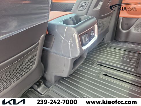 New 2026 Kia Carnival SX FWD image 14