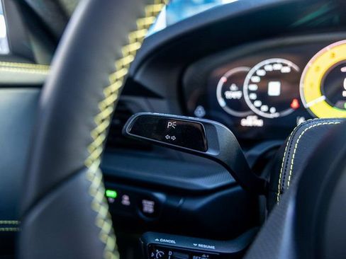 Certified 2025 Porsche 911 Carrera GTS image 33