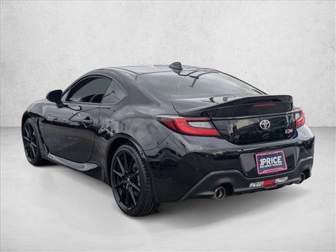 Used 2024 Toyota GR86 Premium RWD image 8