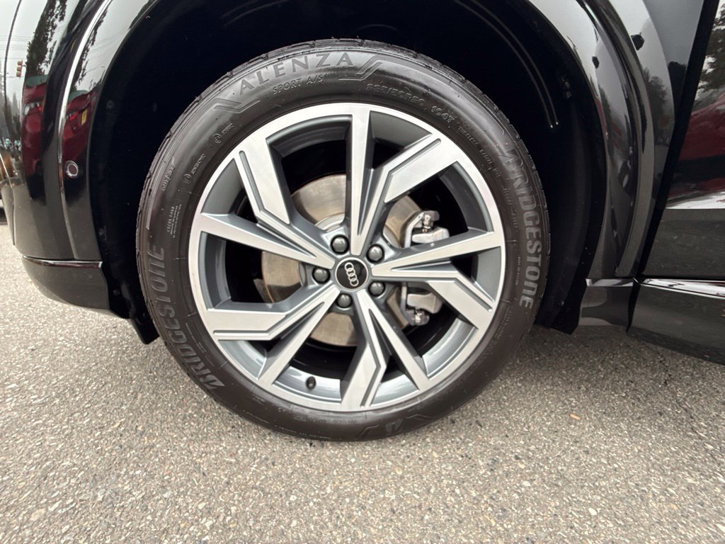 Used 2023 Audi Q4 e-tron Premium Plus w/ Premium Plus AWD/4WD image 29