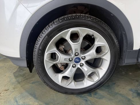 Used 2016 Ford Escape Titanium w/ Canadian Touring Package AWD/4WD image 29