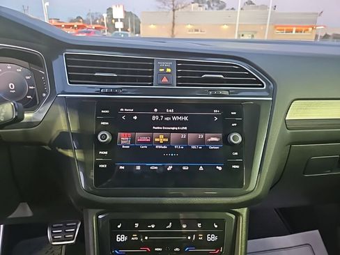 Used 2024 Volkswagen Tiguan SEL R-Line image 22