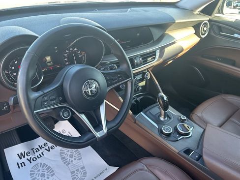Used 2018 Alfa Romeo Stelvio Ti image 25
