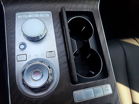 Used 2025 Genesis G80 2.5T Advanced image 24