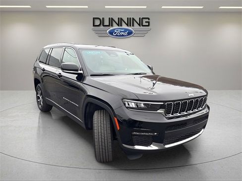 Used 2025 Jeep Grand Cherokee L Limited image 4