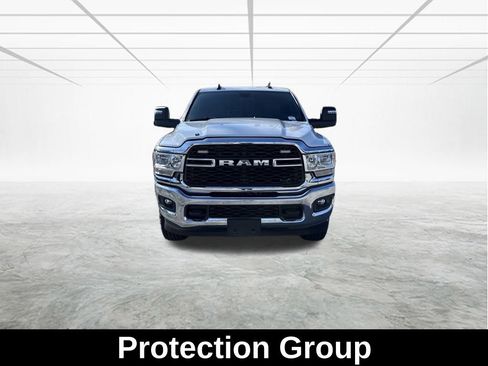 Used 2023 RAM 3500 Tradesman w/ Chrome Appearance Group image 10