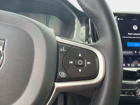 Certified 2025 Volvo XC60 B5 Core AWD/4WD image 26