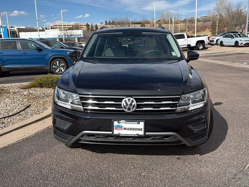 Used 2021 Volkswagen Tiguan SE w/ Panoramic Sunroof Package AWD/4WD image 2