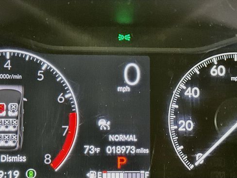 Used 2025 Honda Pilot EX-L image 18