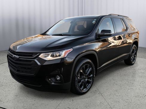 Used 2021 Chevrolet Traverse RS image 19