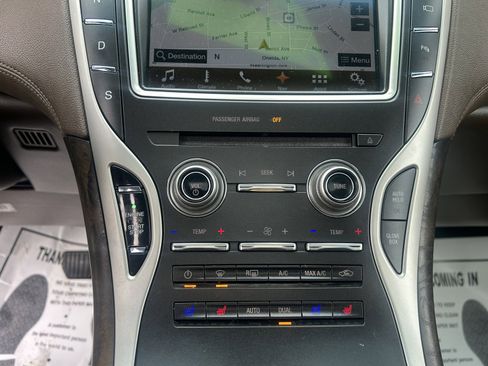 Used 2016 Lincoln MKX Reserve w/ Technology Package image 31