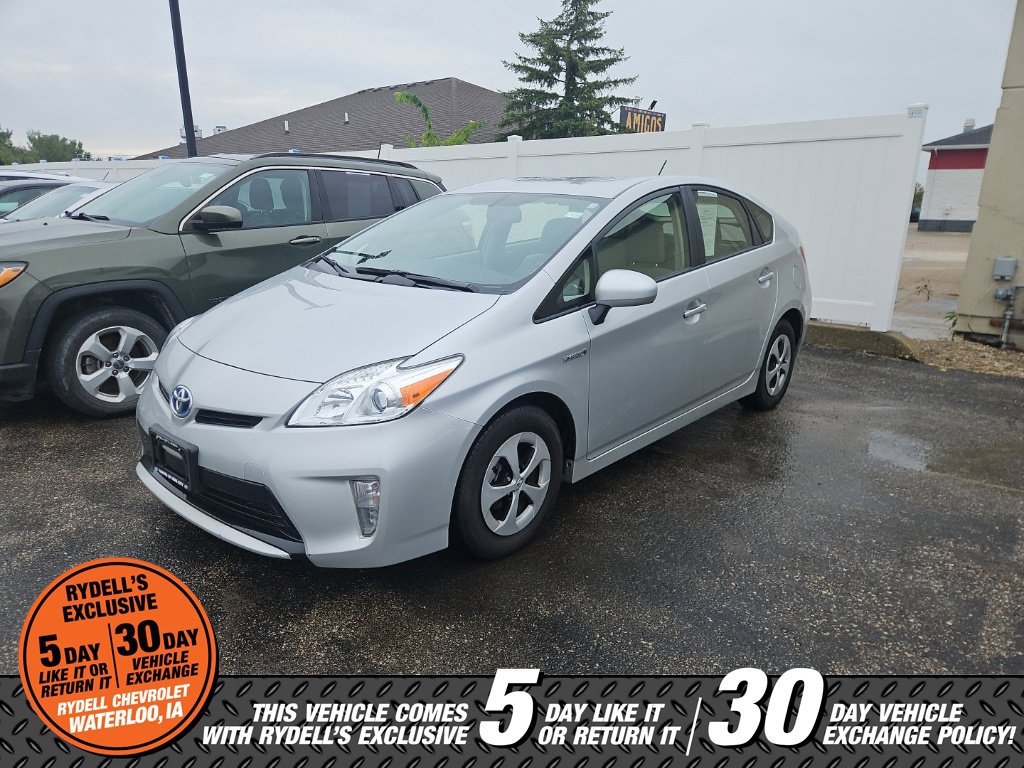 Used 2015 Toyota Prius Four FWD image 1