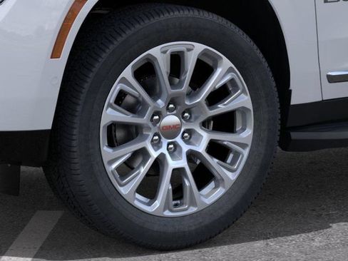 New 2026 GMC Yukon Denali w/ Advanced Technology Package AWD/4WD image 9