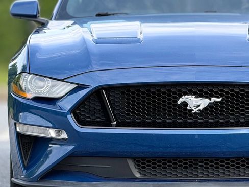 Used 2022 Ford Mustang GT RWD image 14