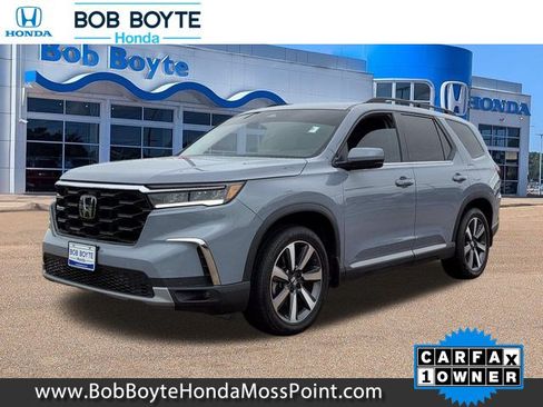 Certified 2025 Honda Pilot Touring image 1