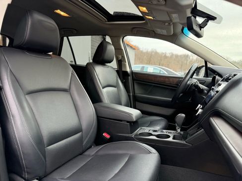 Used 2018 Subaru Outback 2.5i Limited image 27