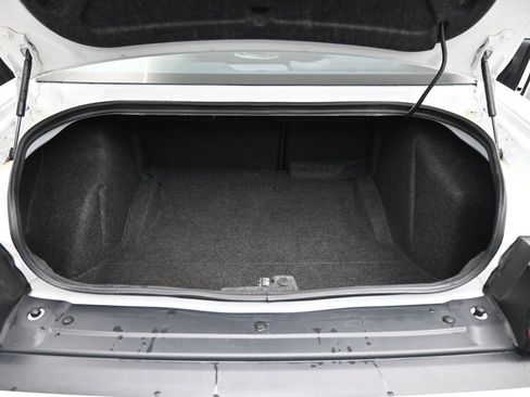 Used 2020 Dodge Challenger SXT image 17