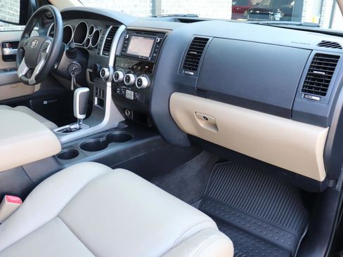 Used 2014 Toyota Sequoia Limited image 25