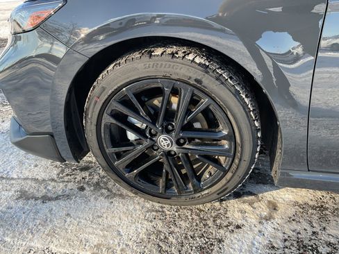 Used 2025 Toyota Camry SE image 9