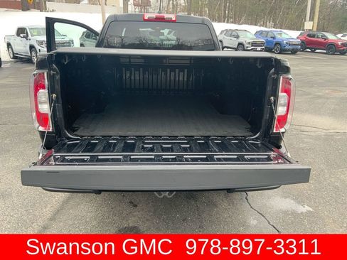 Used 2015 GMC Canyon SLE w/ All-Terrain Package image 27