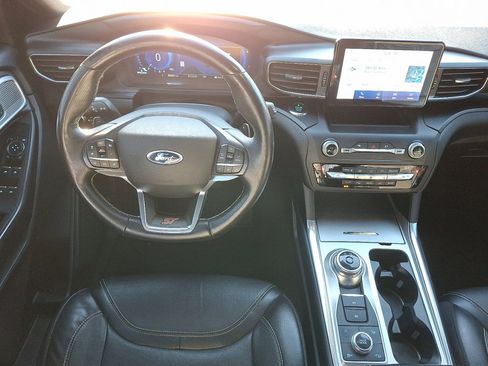 Used 2020 Ford Explorer ST w/ ST Street Pack image 20