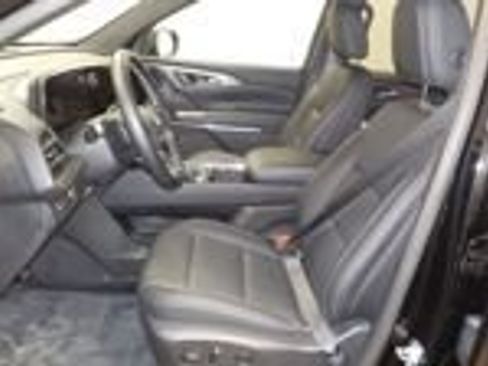 Used 2026 Chevrolet Traverse LT FWD image 19