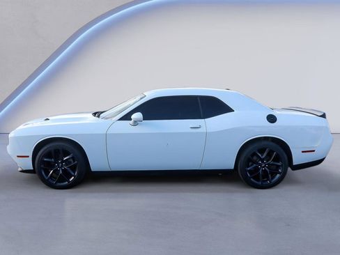 Used 2021 Dodge Challenger SXT w/ Driver Convenience Group image 3