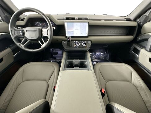 Certified 2025 Land Rover Defender 90 X-Dynamic SE AWD/4WD image 21