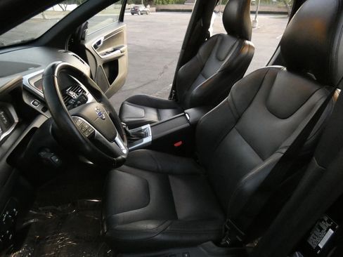 Used 2016 Volvo XC60 T6 Platinum image 49