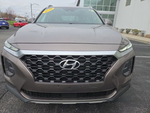 Used 2019 Hyundai Santa Fe SEL image 3