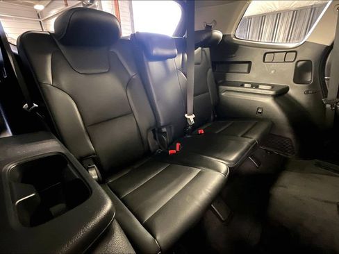 Used 2025 Kia Telluride S FWD image 35