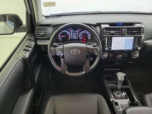 Used 2023 Toyota 4Runner TRD Off-Road Premium AWD/4WD image 15