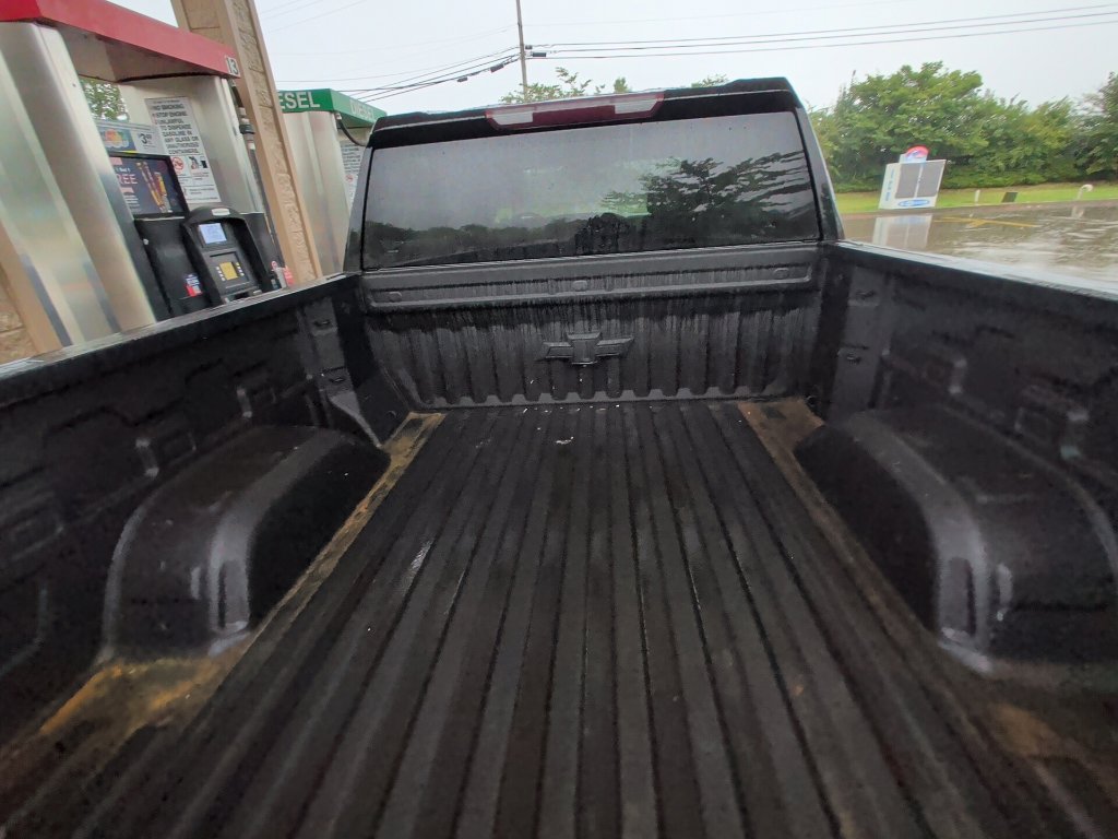 Used 2022 Chevrolet Silverado 1500 RST w/ LPO, Blackout Package AWD/4WD image 9