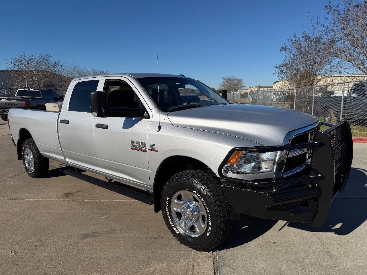 Used 2016 RAM 3500 Tradesman w/ Chrome Appearance Group AWD/4WD image 18