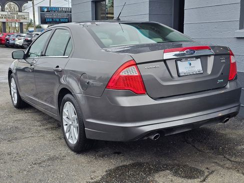 Used 2010 Ford Fusion SEL image 3
