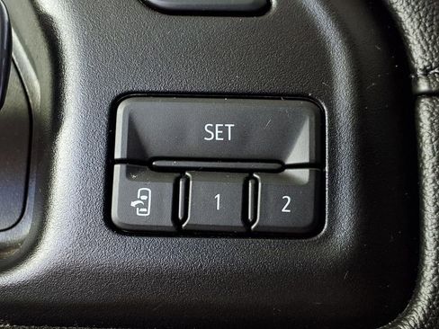 Used 2020 Chevrolet Silverado 1500 LTZ w/ LTZ Plus Package image 18