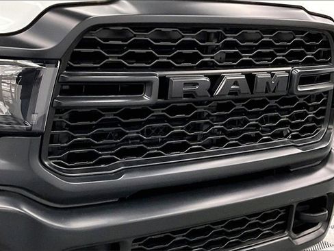 Used 2024 RAM 3500 Tradesman image 29