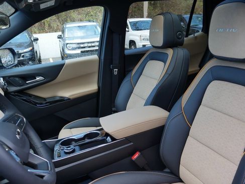 New 2026 Chevrolet Equinox ACTIV w/ Convenience Package III image 9