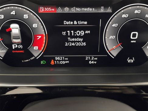 Used 2025 Audi S8 image 23